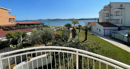Apartments Roko- One bedroom apartment with balcony and sea view (A3)