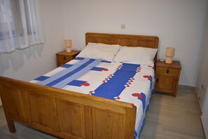 2 Schlafzimmer, Bügeleisen/Bügelbrett, WLAN, Bettwäsche