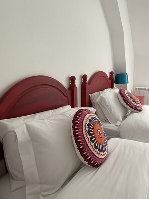 4 habitaciones, wifi y ropa de cama