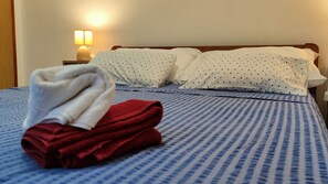 2 Schlafzimmer, Bügeleisen/Bügelbrett, Internetzugang, Bettwäsche