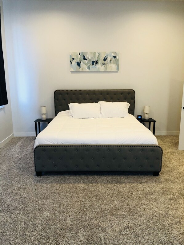 2 bedrooms, desk, iron/ironing board, travel cot