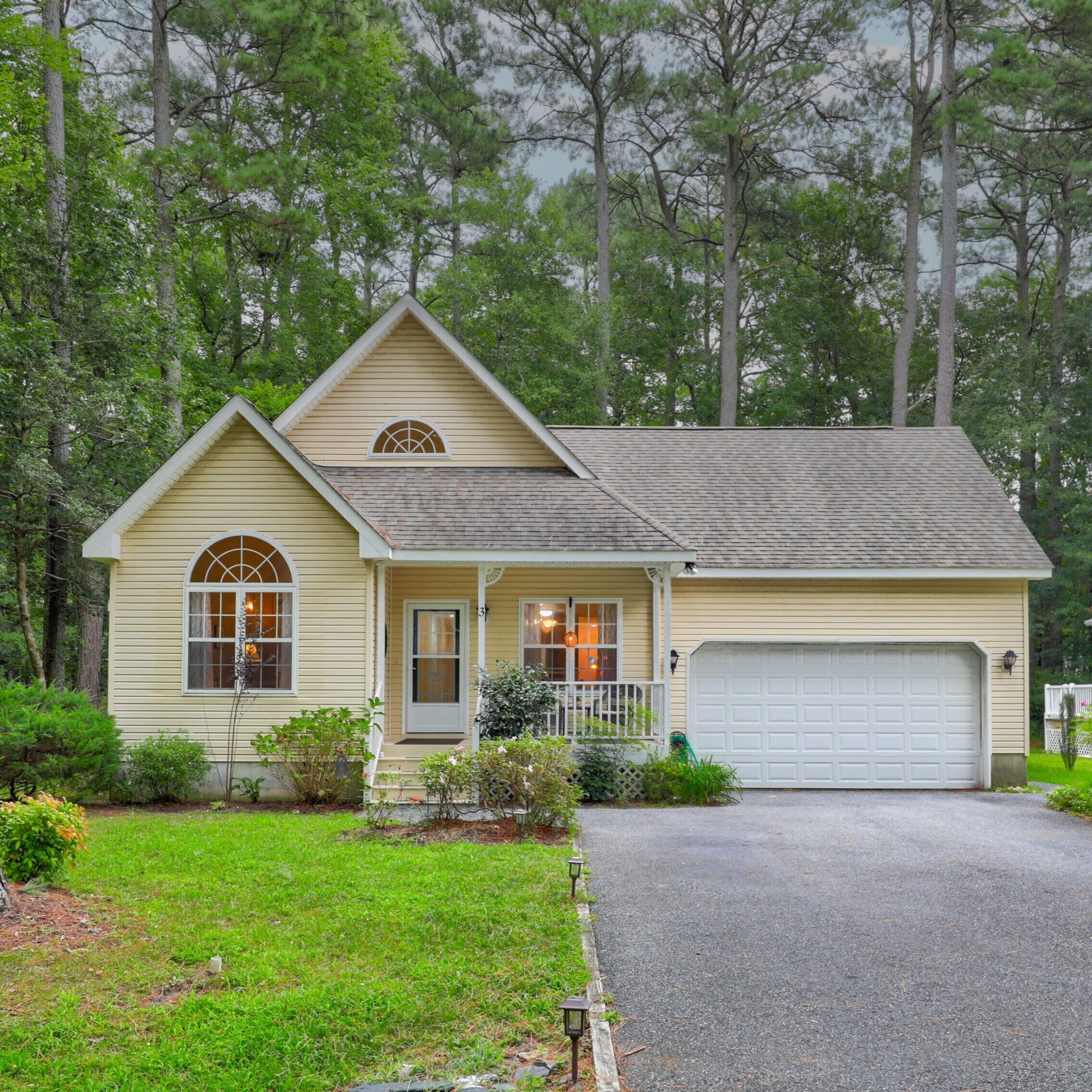 60% Discount for Long-Term Rentals, October 1st - April 30th

