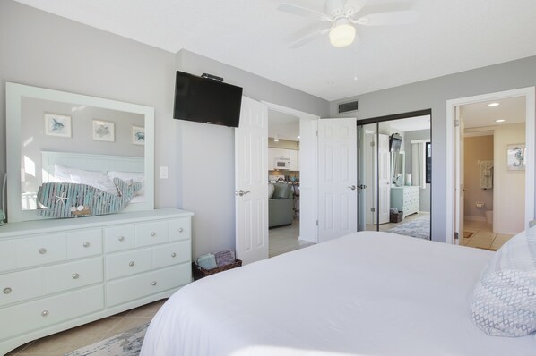 1 bedroom, iron/ironing board, free internet, bed sheets