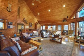 TV, fireplace, offices