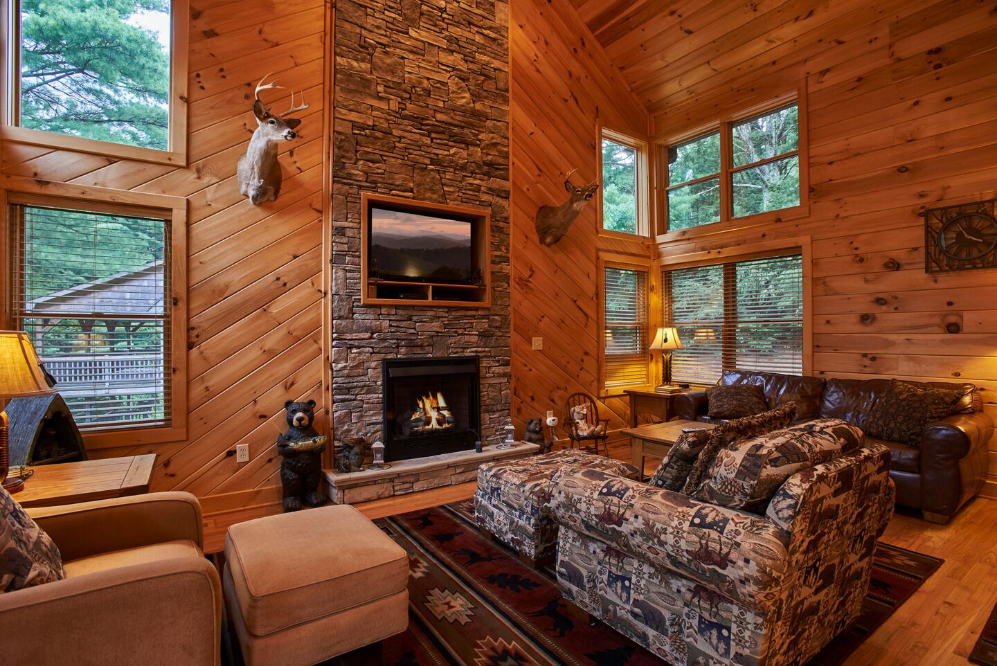 Dillard Cabin 2BR/2BA Cabin Near Blue Ridge Parkway