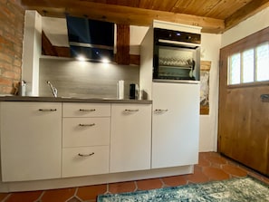 Réfrigérateur, four, plaque de cuisson, lave-vaisselle