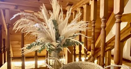 My mini house | 2 rooms | Smart TV | Stone & wood