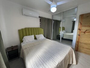 3 slaapkamers, een bureau, wifi, beddengoed