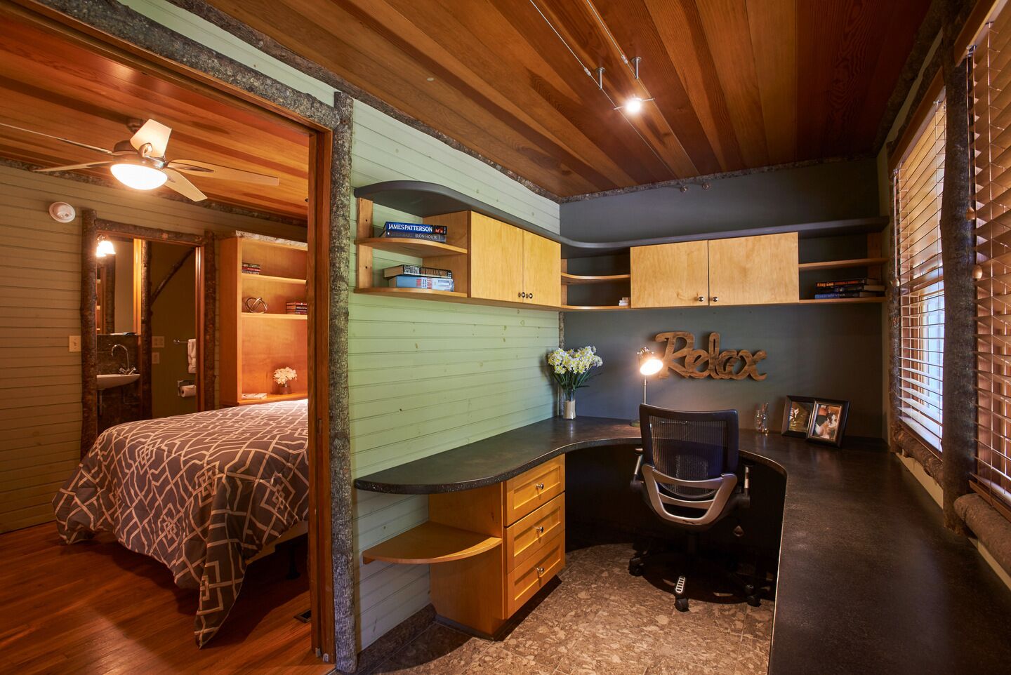 The Bark Bungalow 2BR/2BA Cottage in Blowing Rock