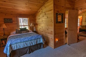 3 soverom, strykejern/-brett, wi-fi og sengetøy