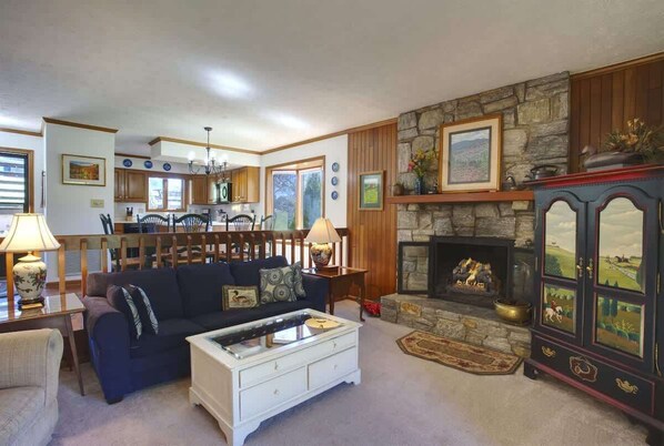 TV, fireplace, DVD player