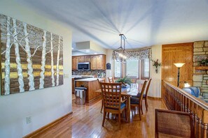 Unclassified image, 3 of 25, button