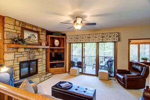 Unclassified image, 3 of 25, button - Adirondack #1 (Blowing Rock)