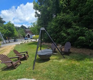 Unclassified image, 2 of 26, button - Morris Street Cottage 2BR/1BA, New Central AC! (Blowing Rock)