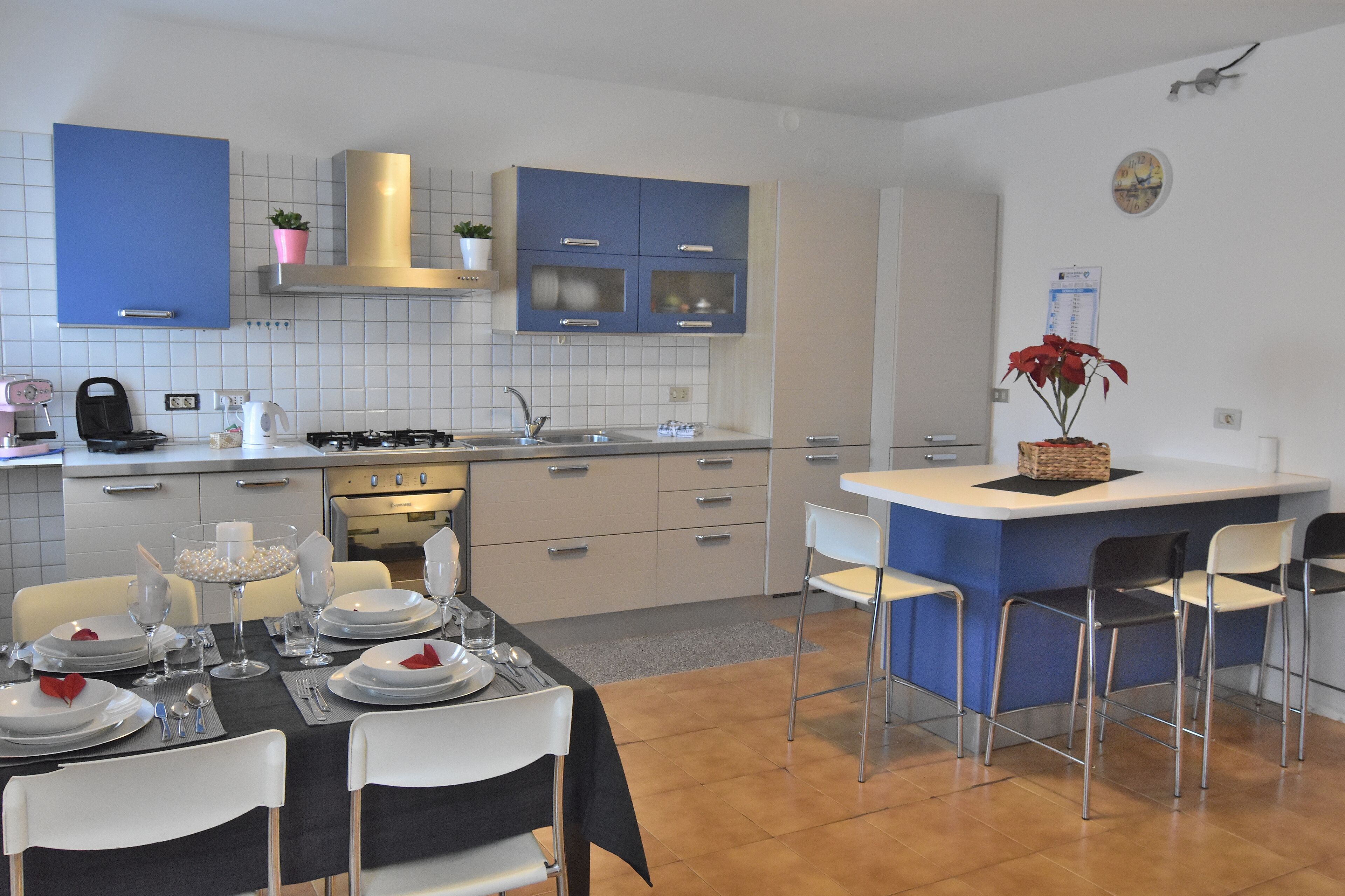 APARTMENT FROM ROMINA WITH FREE PARKING