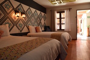 Habitación doble superior, 2 camas matrimoniales | Ropa de cama de alta calidad y camas con efecto memoria