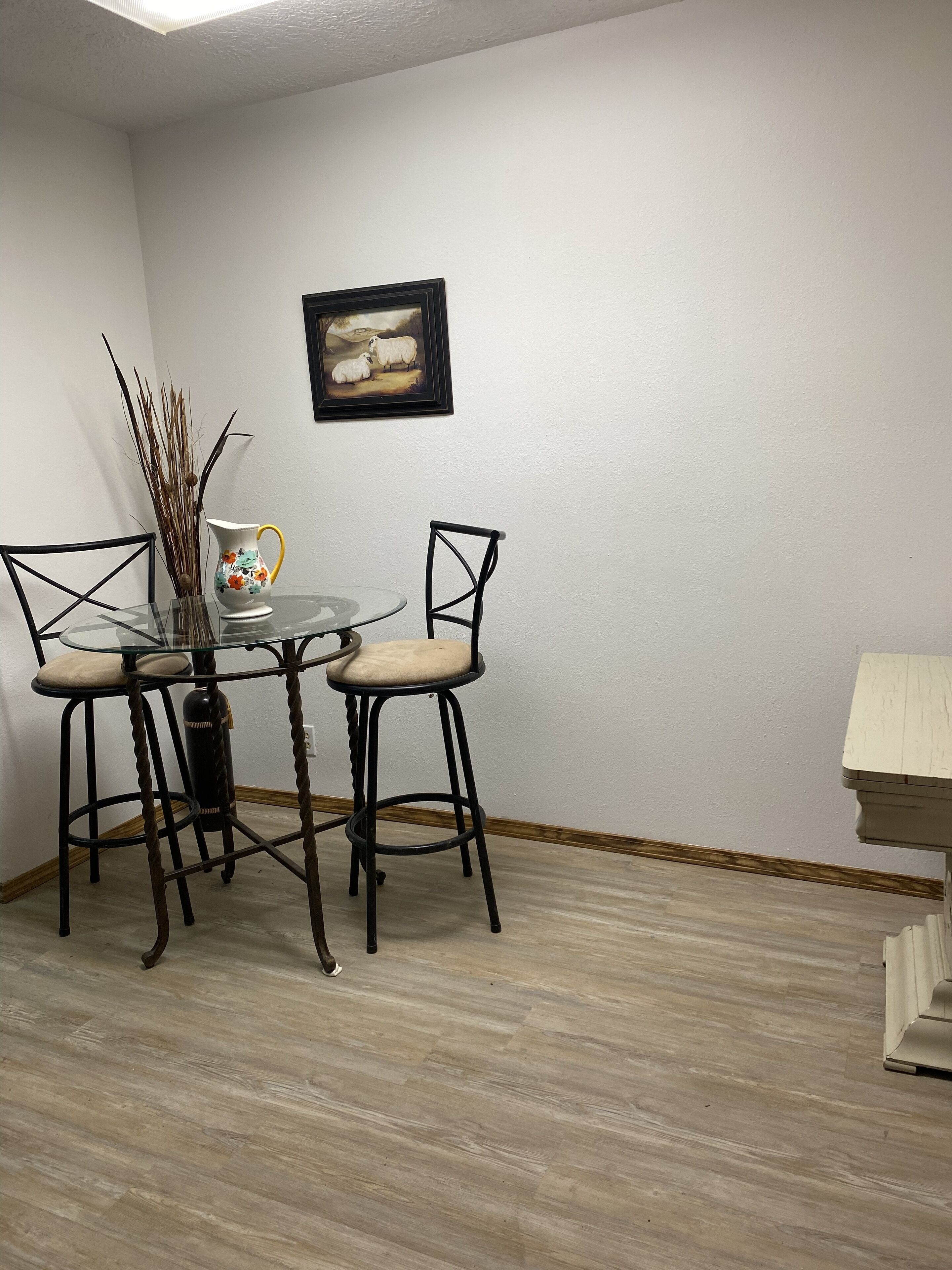 Western themed home on the hill in the country!