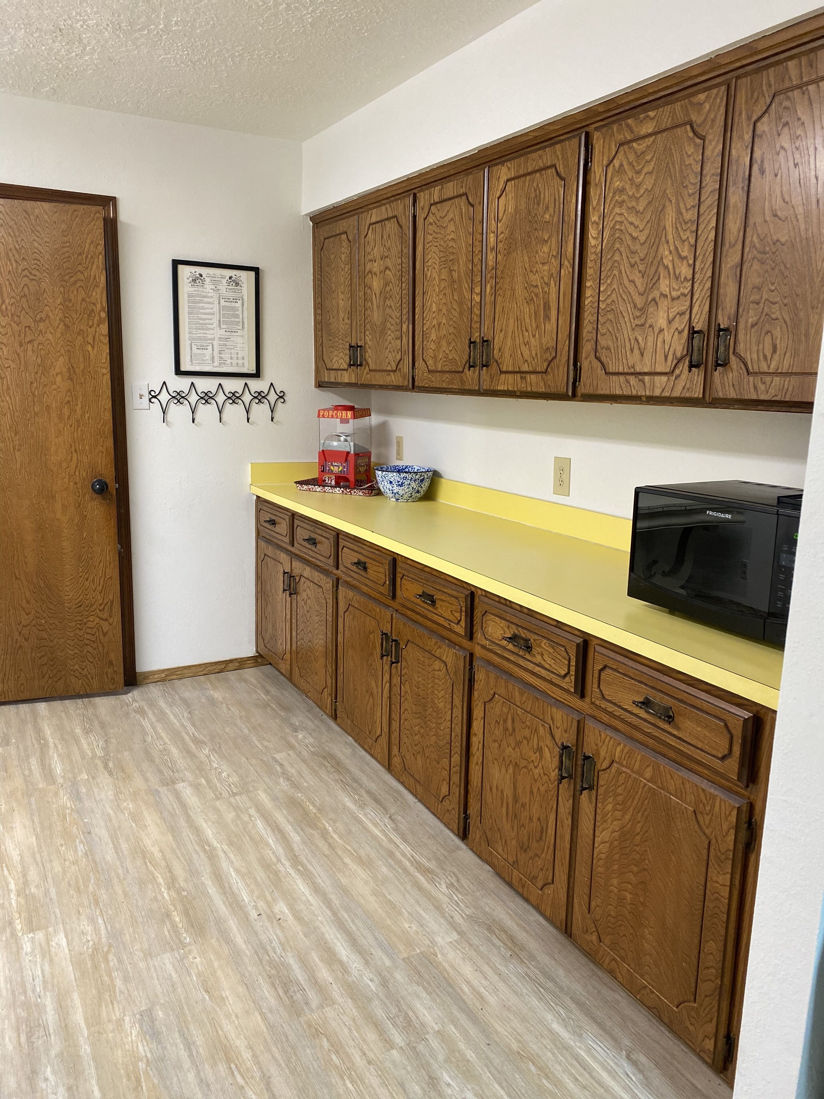 Western themed home on the hill in the country!