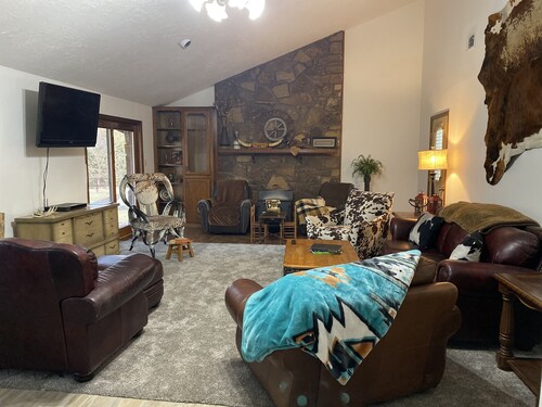 Western themed home on the hill in the country!