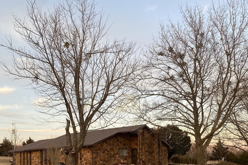 Western themed home on the hill in the country!