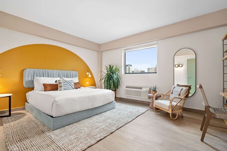 HiBird Apartment and Suites Hotel - Image 4