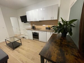 Fridge, microwave, oven, stovetop