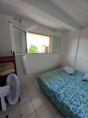 2 bedrooms, desk, iron/ironing board, travel crib - Cappshouse Martinique, sea, mountains, hiking (Le Diamant)