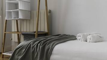 2 chambres, fer et planche à repasser, lit parapluie, Wi-Fi gratuit