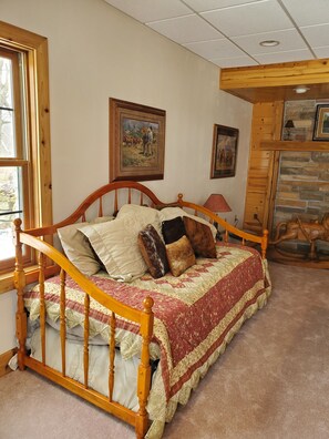 2 Schlafzimmer, Schreibtisch, Bügeleisen/Bügelbrett, kostenloses WLAN