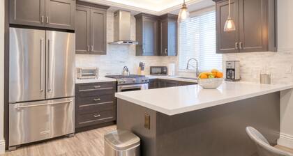 Elegant Chic City Views Beverly Hills Adjacent Condo.