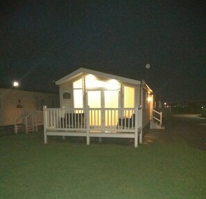 Cabin | Exterior - Lovely 3-bed Lodge in Towyn Near Rhyl (Abergele)