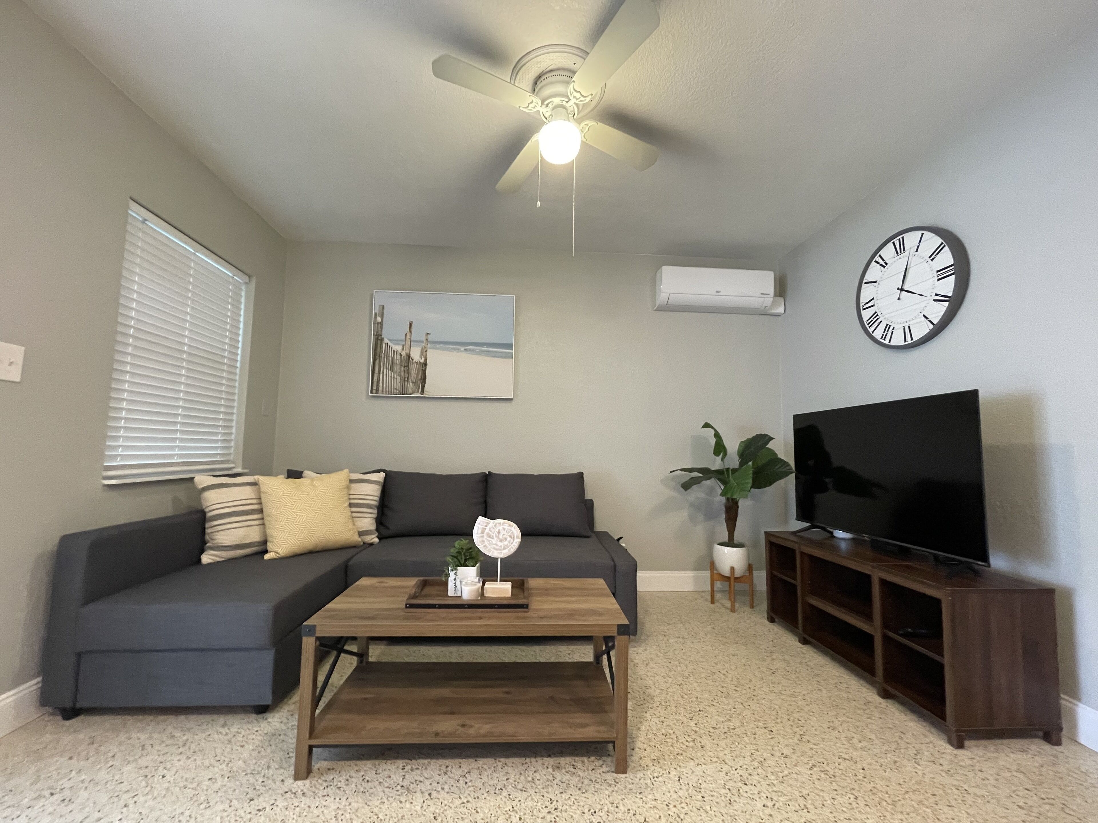 Anchors UP #3; WALK to Beach/Bars/Dining