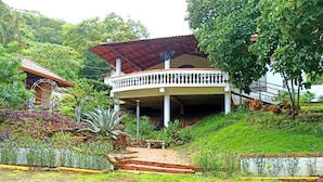 Esterni