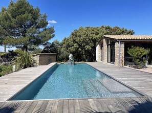 Piscine extérieure, piscine chauffée