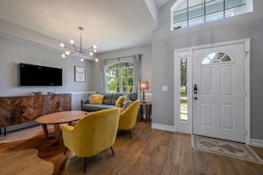 Smart TV - OI2836 - 4 Bedrooms w/ Pool - Near Disney World (Kissimmee)