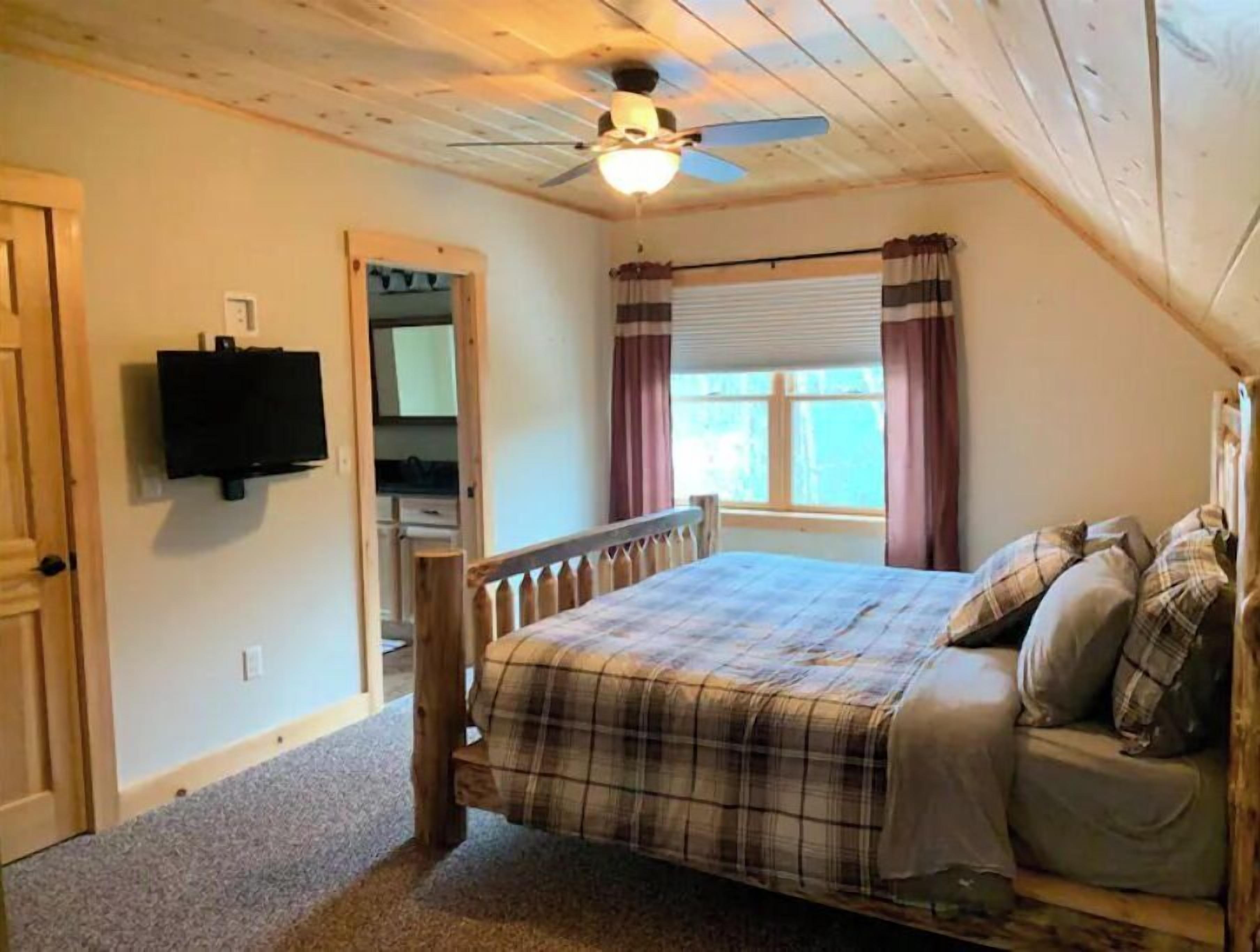 4 bedrooms, free WiFi, bed sheets