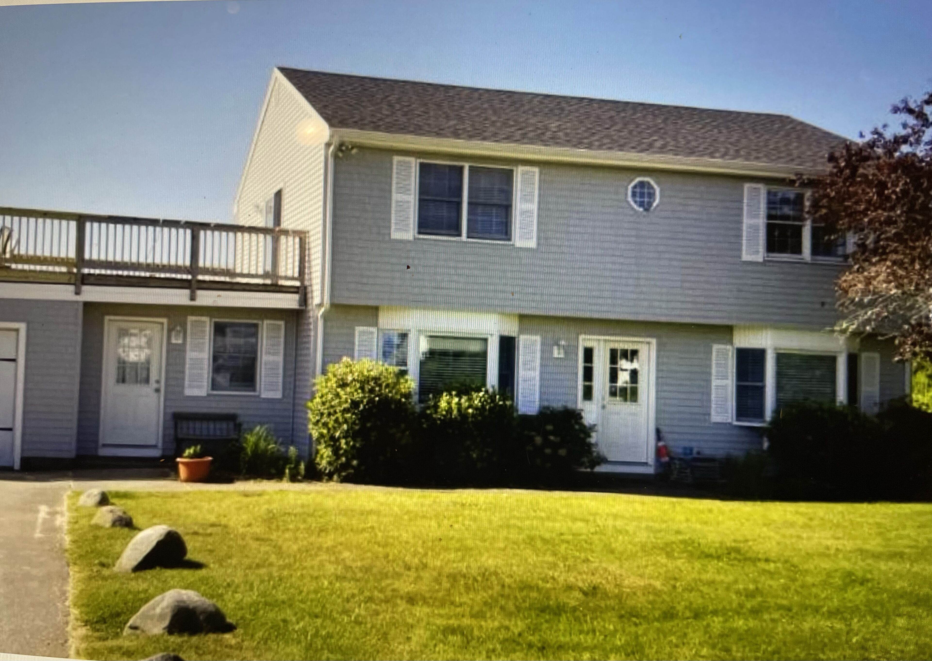 Eastward Look- Large deck and private yard.  Walk to Scarborough beach!