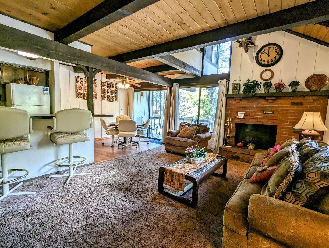 Big Bear Townhouse at the Base of Snow Summit Ski Resort!