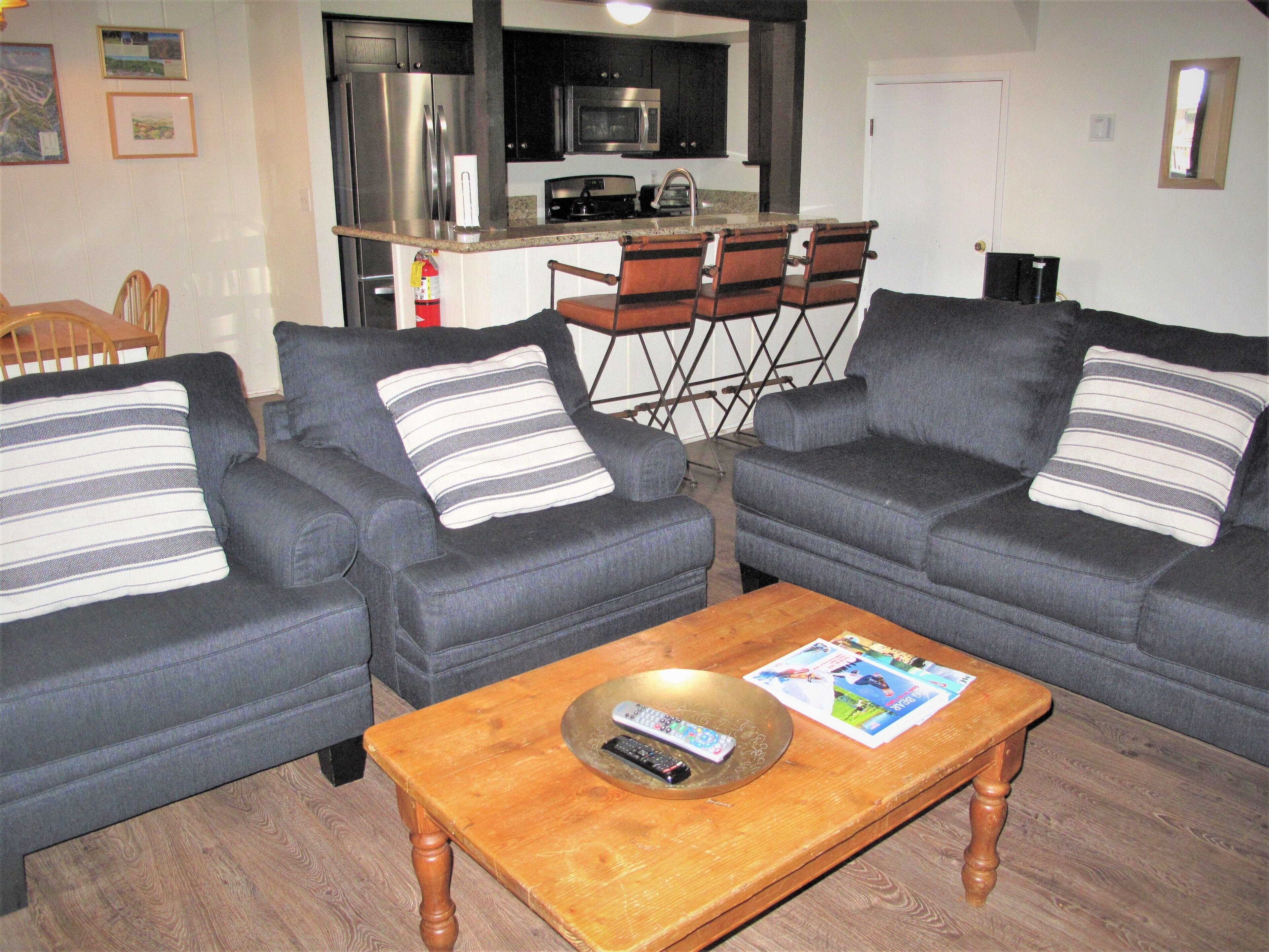 Cozy Townhouse at the Base of Snow Summit Ski Resort!