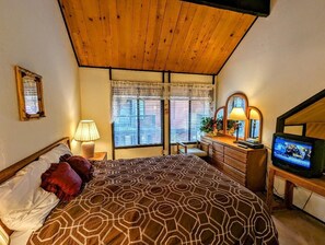 2 soverom, internettilgang og sengetøy