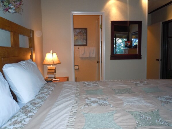 2 bedrooms, WiFi, bed sheets