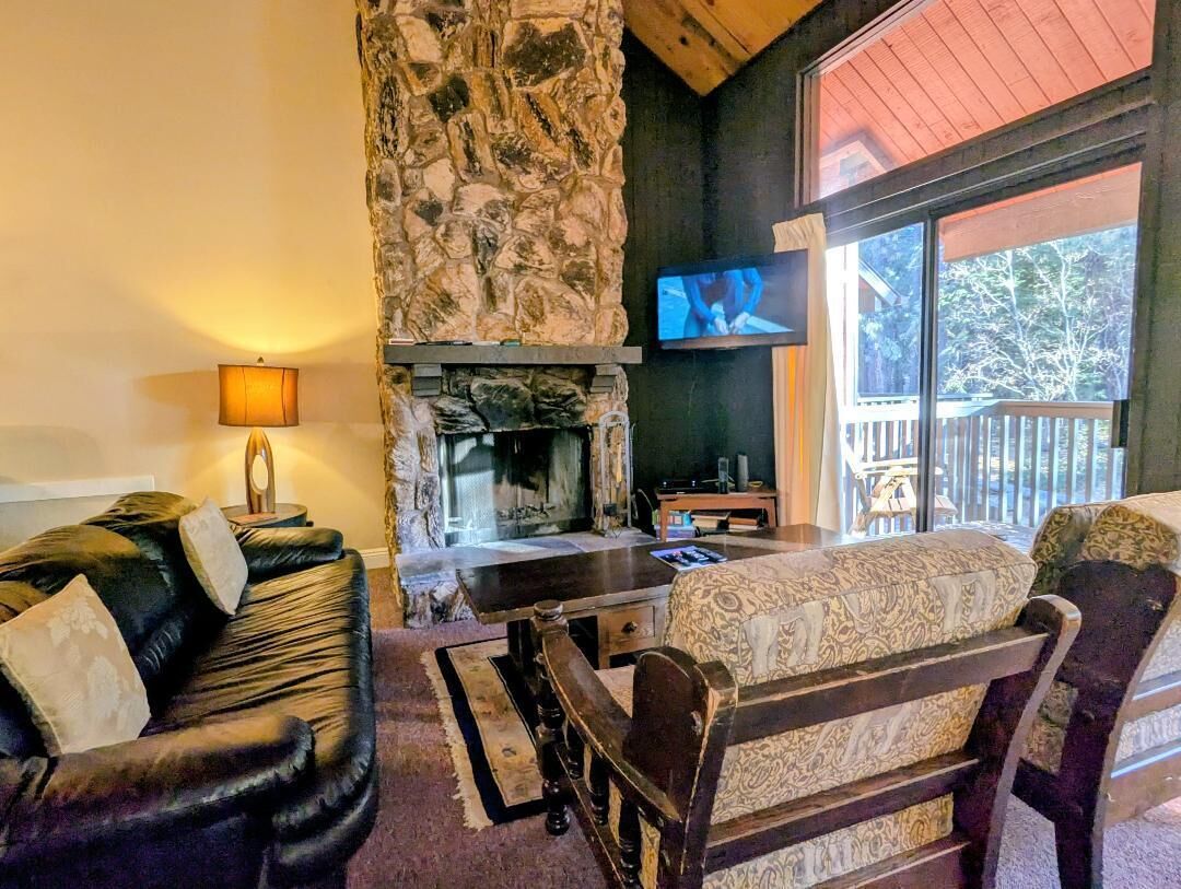 TV, fireplace, DVD player