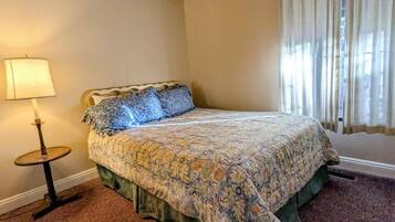 3 bedrooms, WiFi, bed sheets