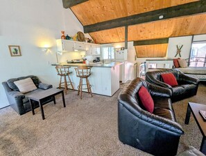 TV, fireplace, DVD player