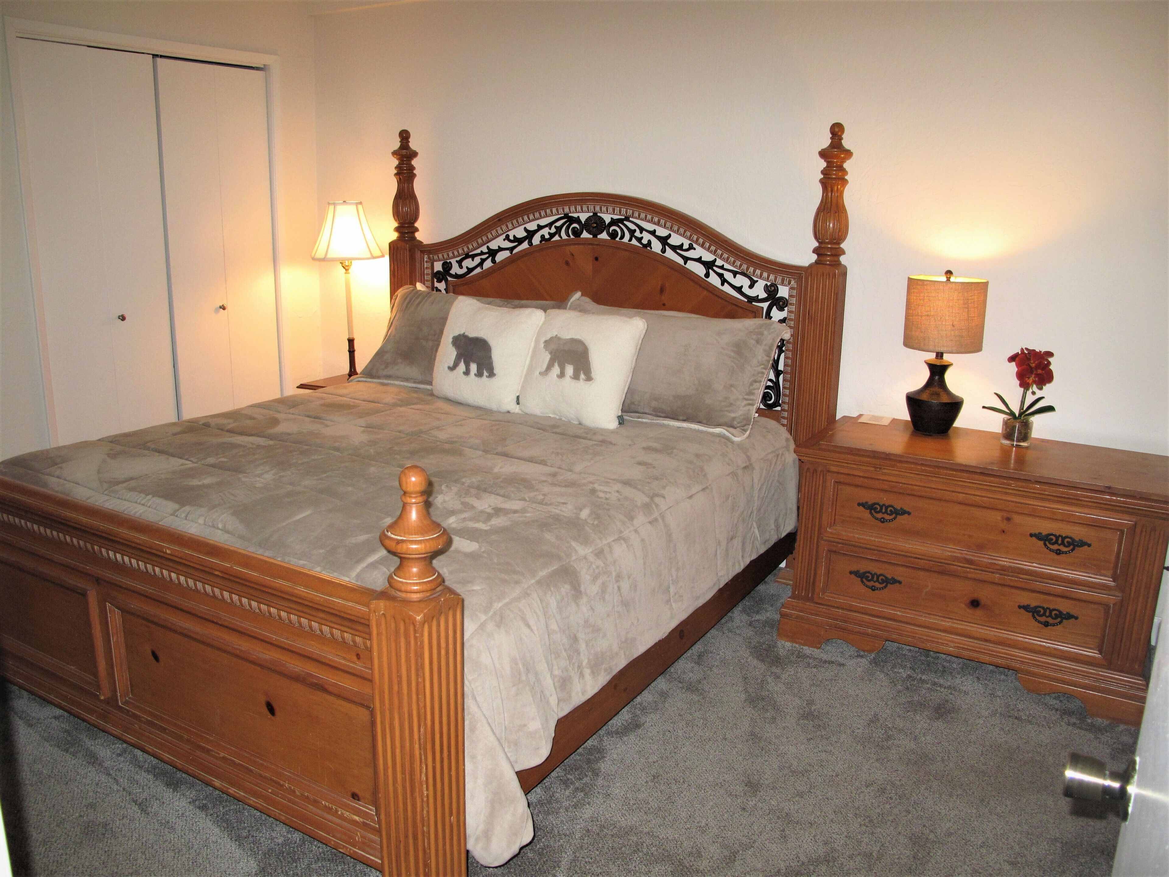 3 bedrooms, free Internet, bed sheets