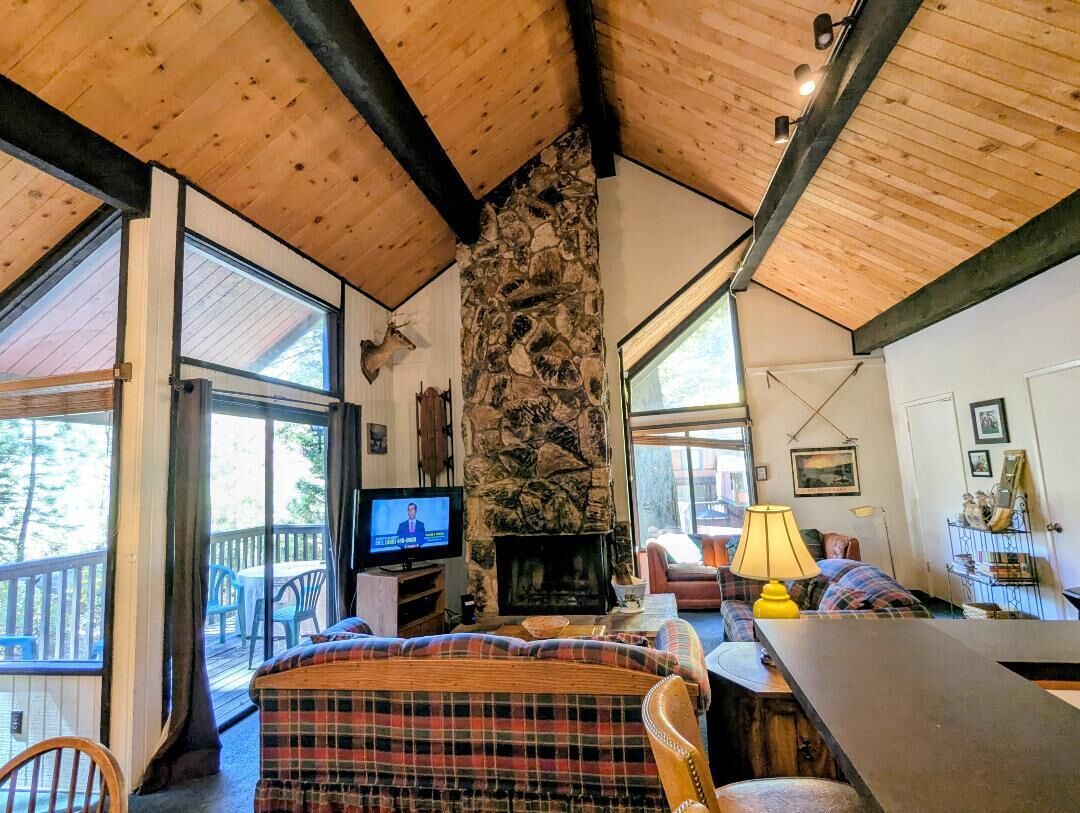 TV, fireplace, DVD player