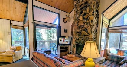 Ski Resort Townhouse with Plenty of Space & Comfort