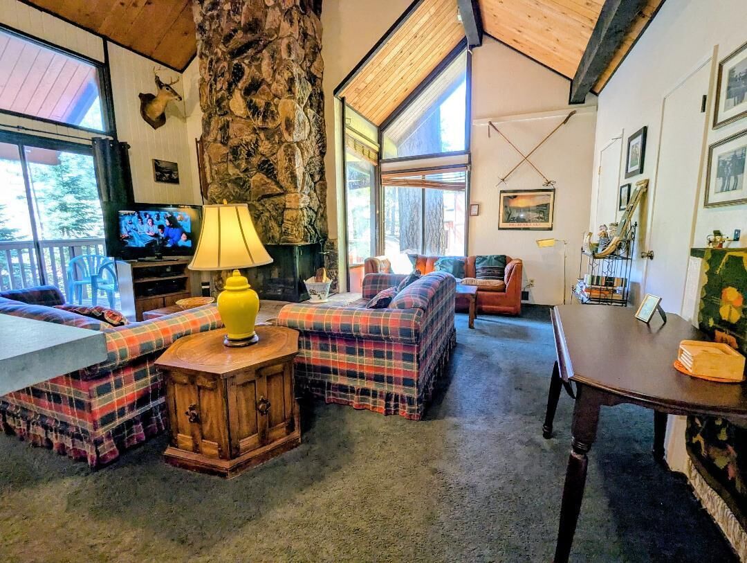 TV, fireplace, DVD player