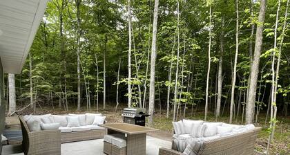 4 Master Suite Home that Sleeps 12 in the Heart of Door County ~ Hot tub