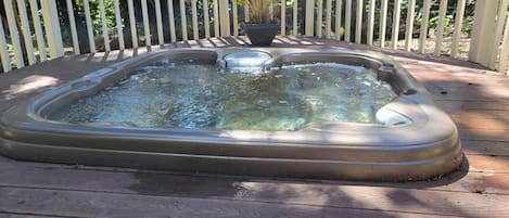 屋外スパ浴槽